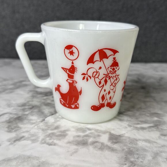 Pyrex Circus Glass Mug White Red 10oz Clown Vintage - Picture 3 of 7